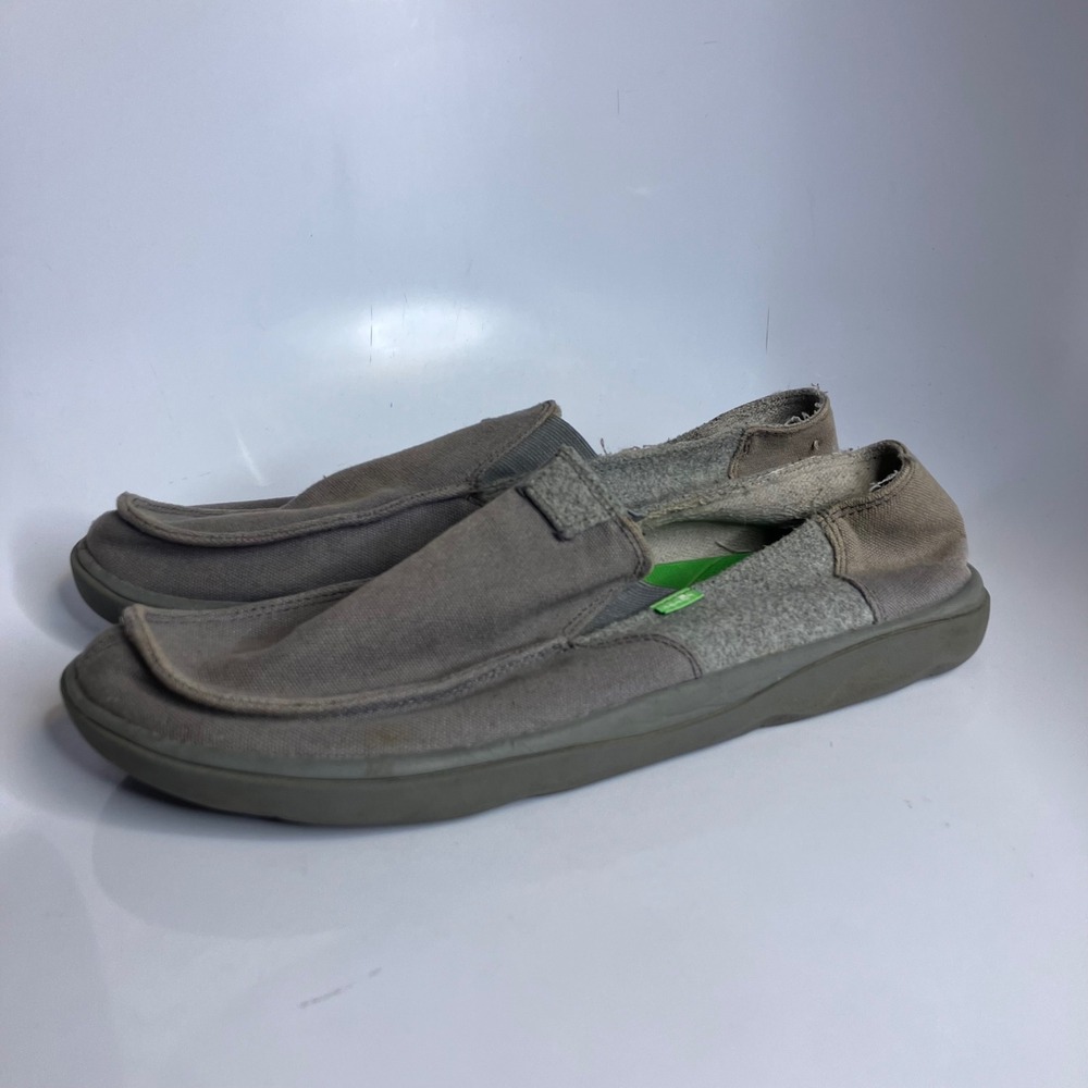 Sanuk gray slip on loafers men's size 13 casual beach surfer minimal trendy